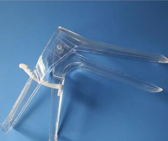 Disposable sterile hook type vaginal speculum