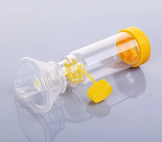 Disposable medical asthma spacer and aerosol holding chamber 4