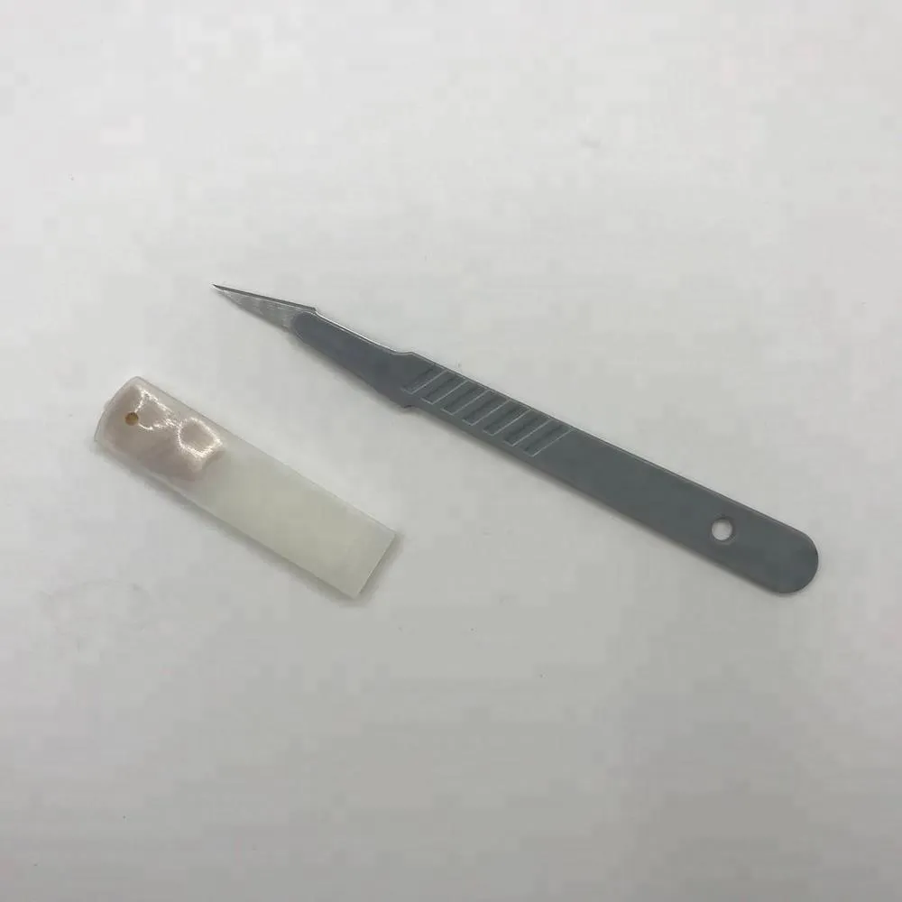 Sterile Carbon Steel Surgical Blade with Plastic Handle 4