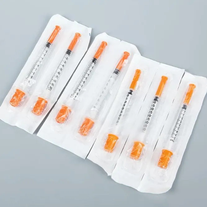 Free Sample Disposable Insulin Syringe With caps 3