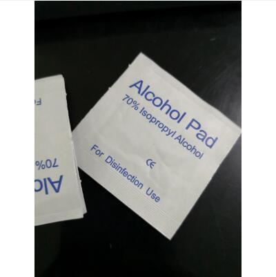 70% Isopropyl alcohol prep pad 2